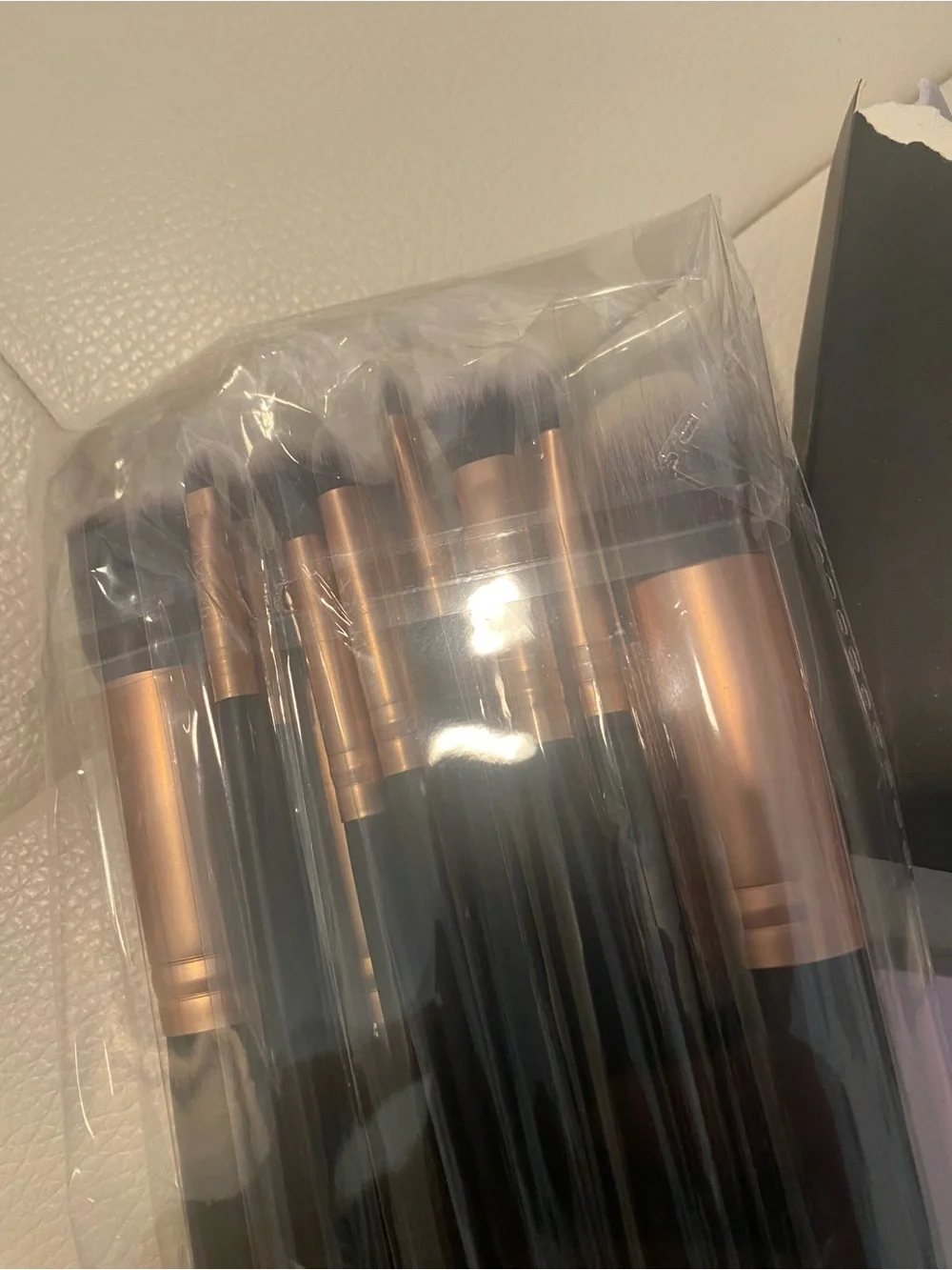 Azizeh - Multi Colors Eyeshadow Palette with Brush Set